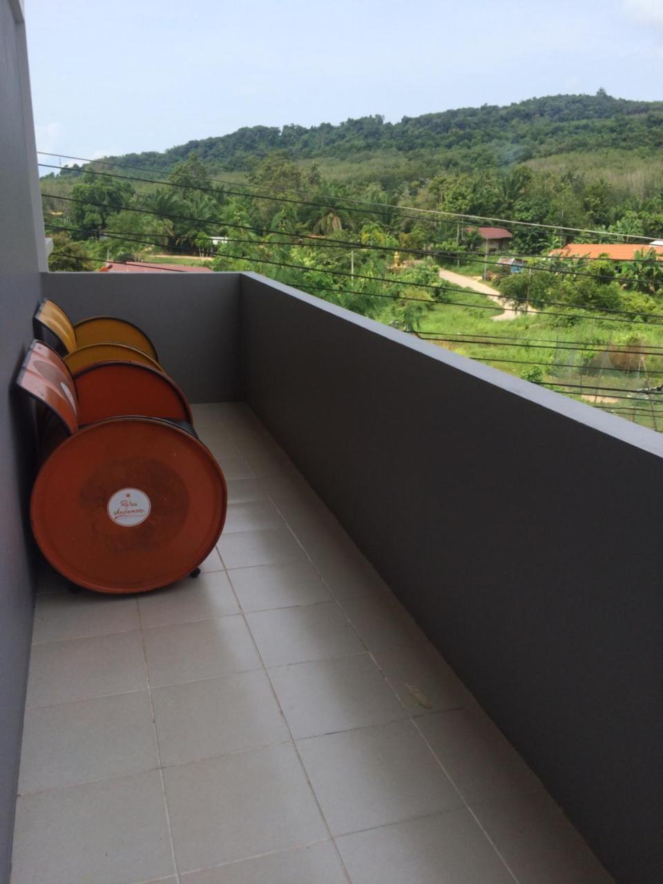 Am House Apartment Klong Muang Beach Exterior photo