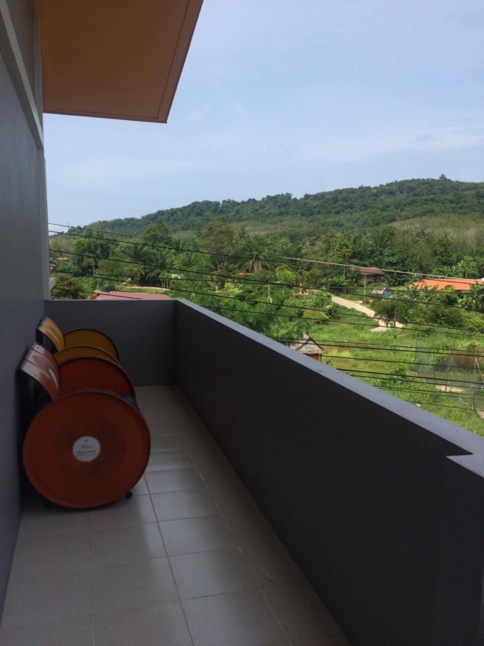 Am House Apartment Klong Muang Beach Exterior photo